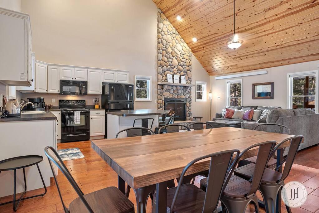 Elk Ridge Fire Place Custer Exteriör bild